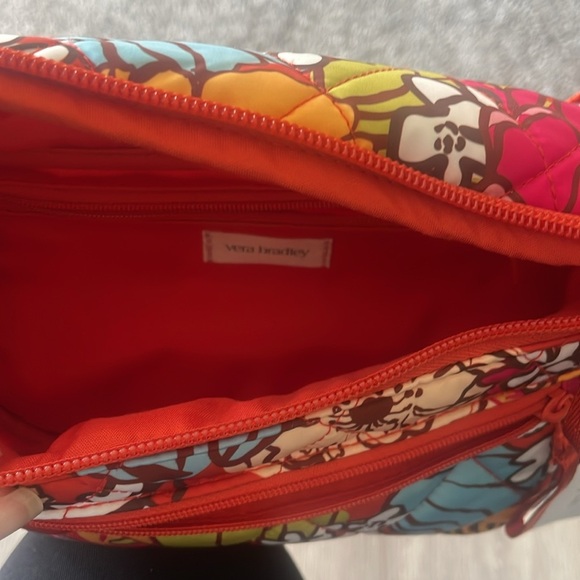 NWT Vera Bradley large Belt bag in Midday Garden Print. - Picture 2 of 4